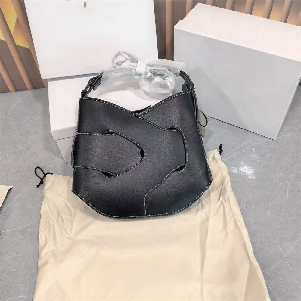 T588-1027 Ladies' shoulder and armpit handbag