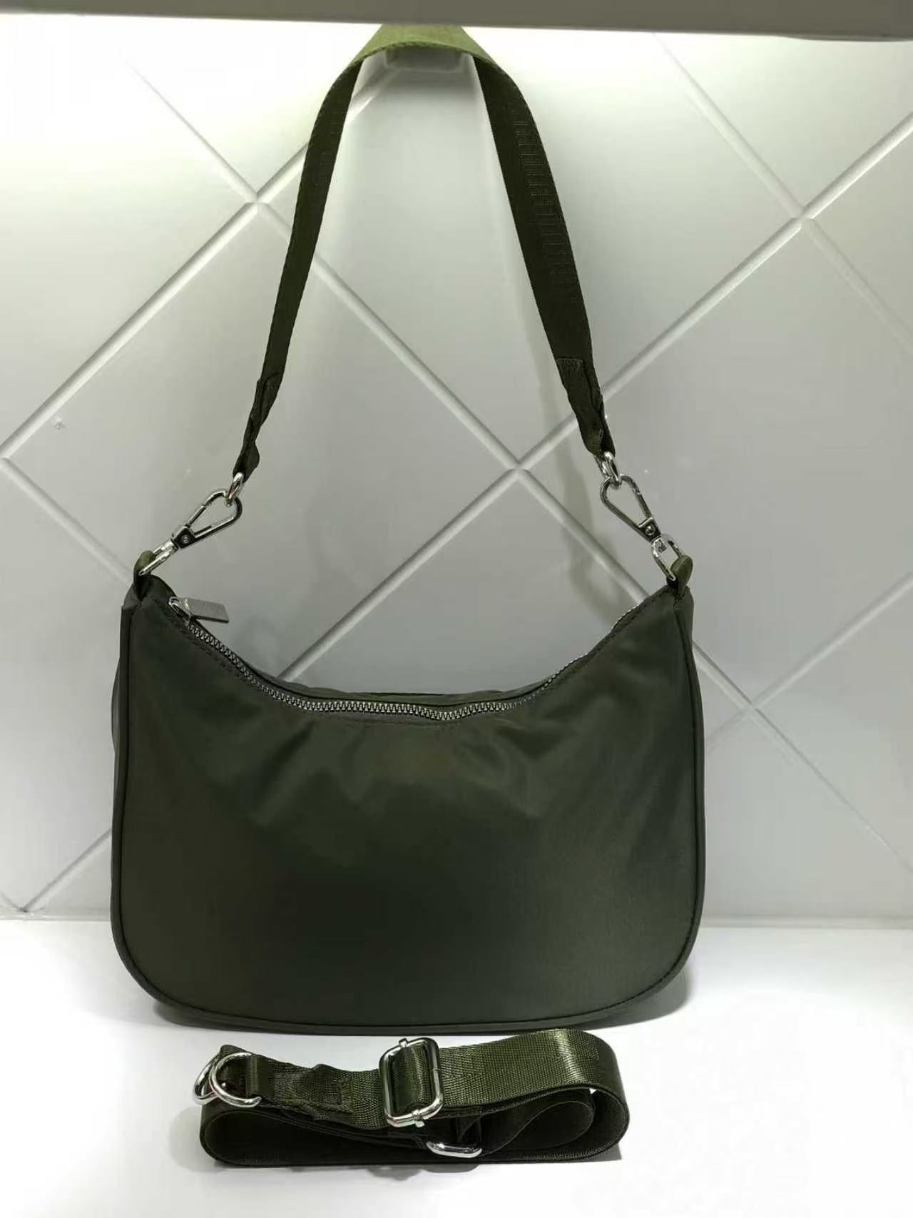 T588-892 Adjustable shoulder and armpit bag with diagonal cross for casual use