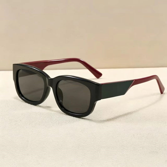 T588-1131  Advanced UV resistant large frame retro cat eye glasses