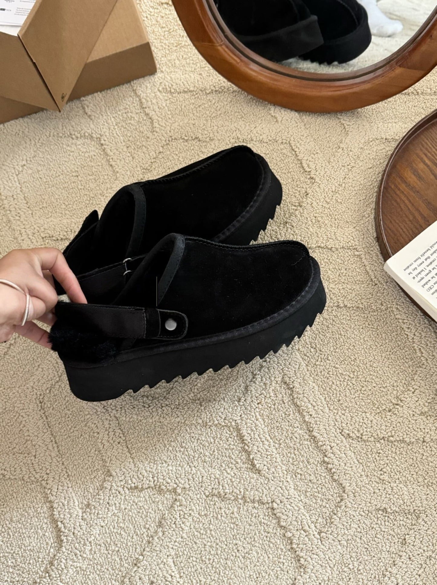 T588-591   Classic Thick Half Top Shoes --TG