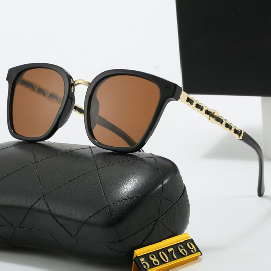 T588- 1213 Large frame sunglasses are versatile and personalized