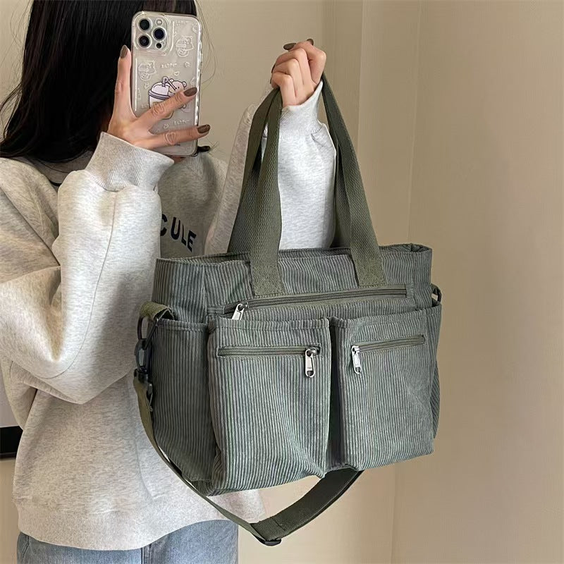 T588-1184  Single shoulder large capacity commuting leisure crossbody bag