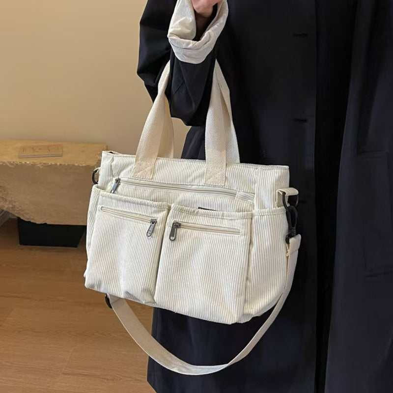 T588-1184  Single shoulder large capacity commuting leisure crossbody bag