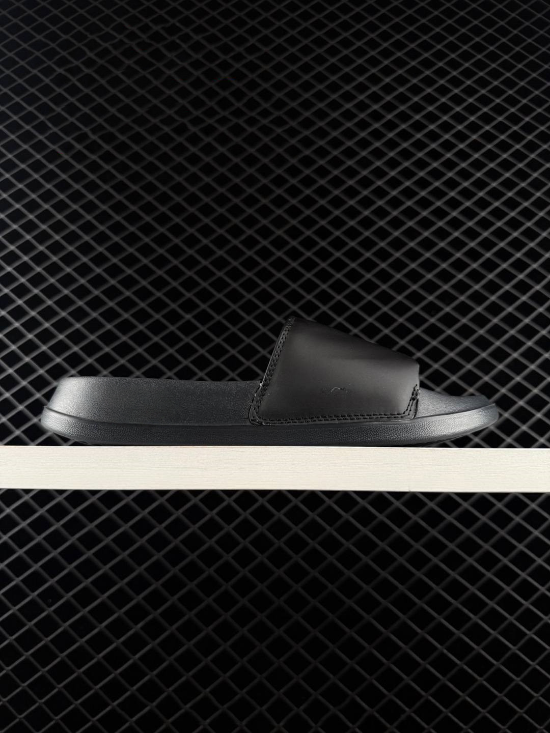 T588- 1241 Casual outdoor slippers