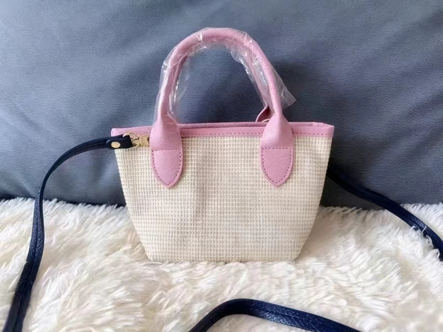 T588-1101 Summer Fashion Backpack