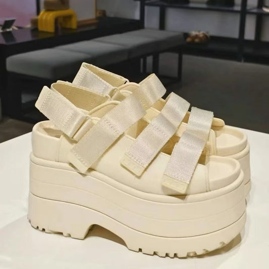 T588-996   Thick soled casual sandals versatile for summer
