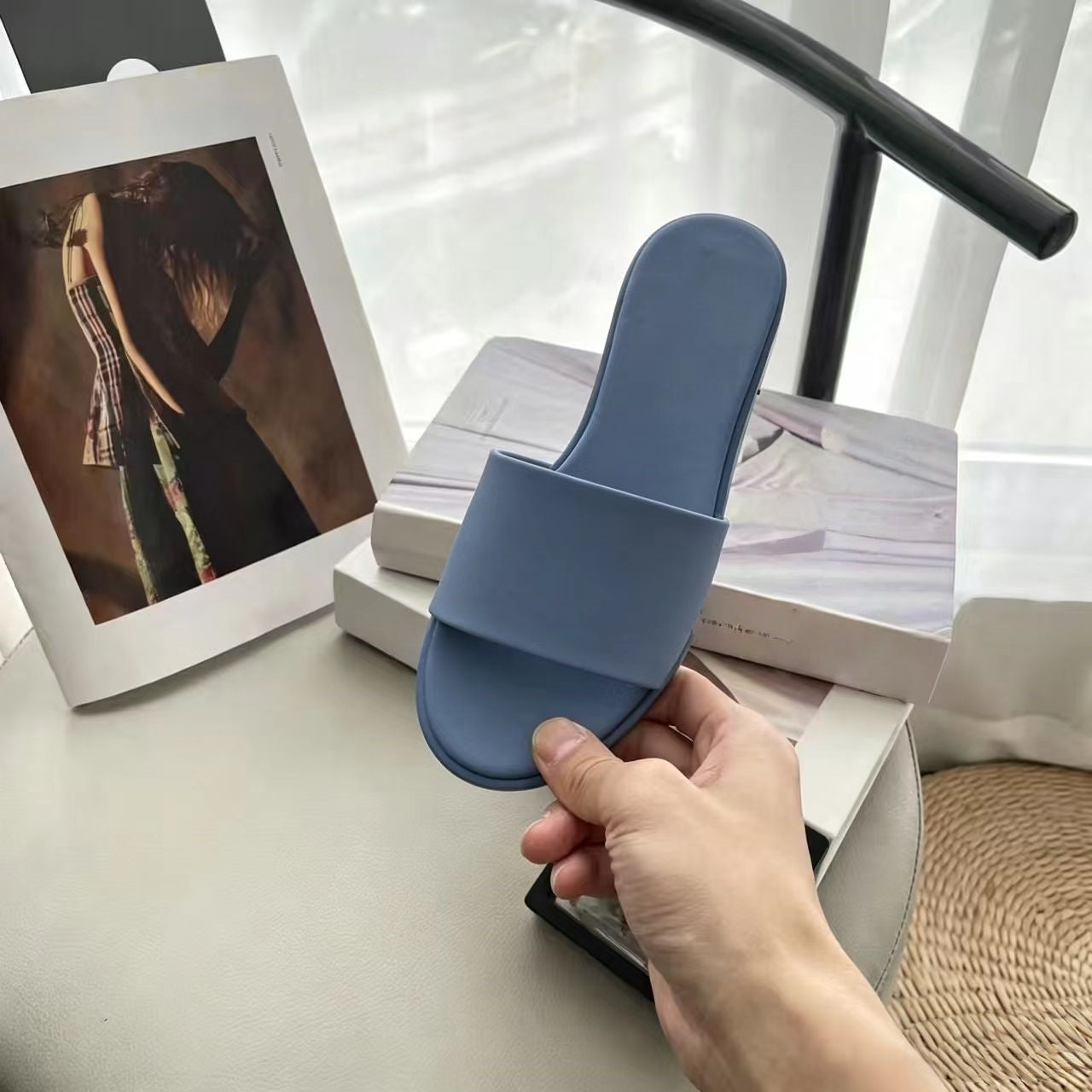 T588-1110 New denim flat slippers, fashionable beach sandals
