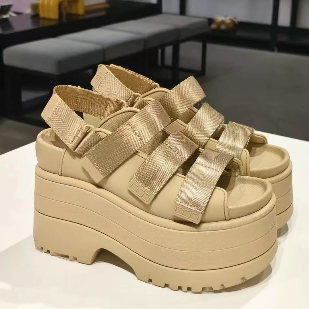 T588-996   Thick soled casual sandals versatile for summer
