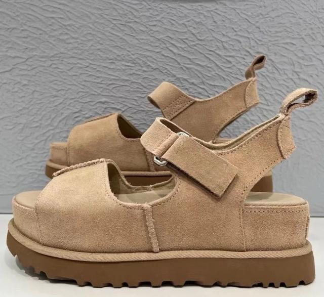 T588-1014 New Velcro Sandals for Height Increasing Beach Shoes