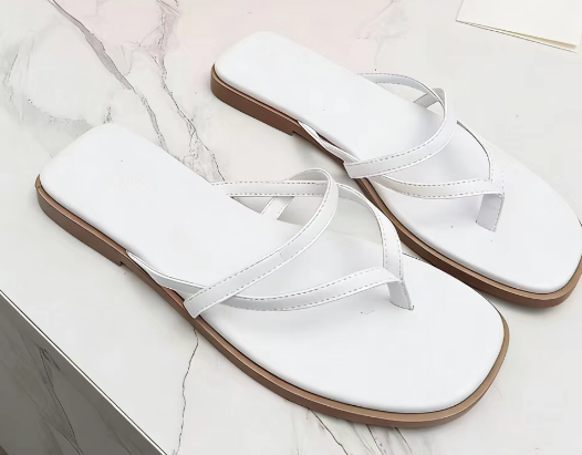 T588-1019      Ladies' summer flip flops