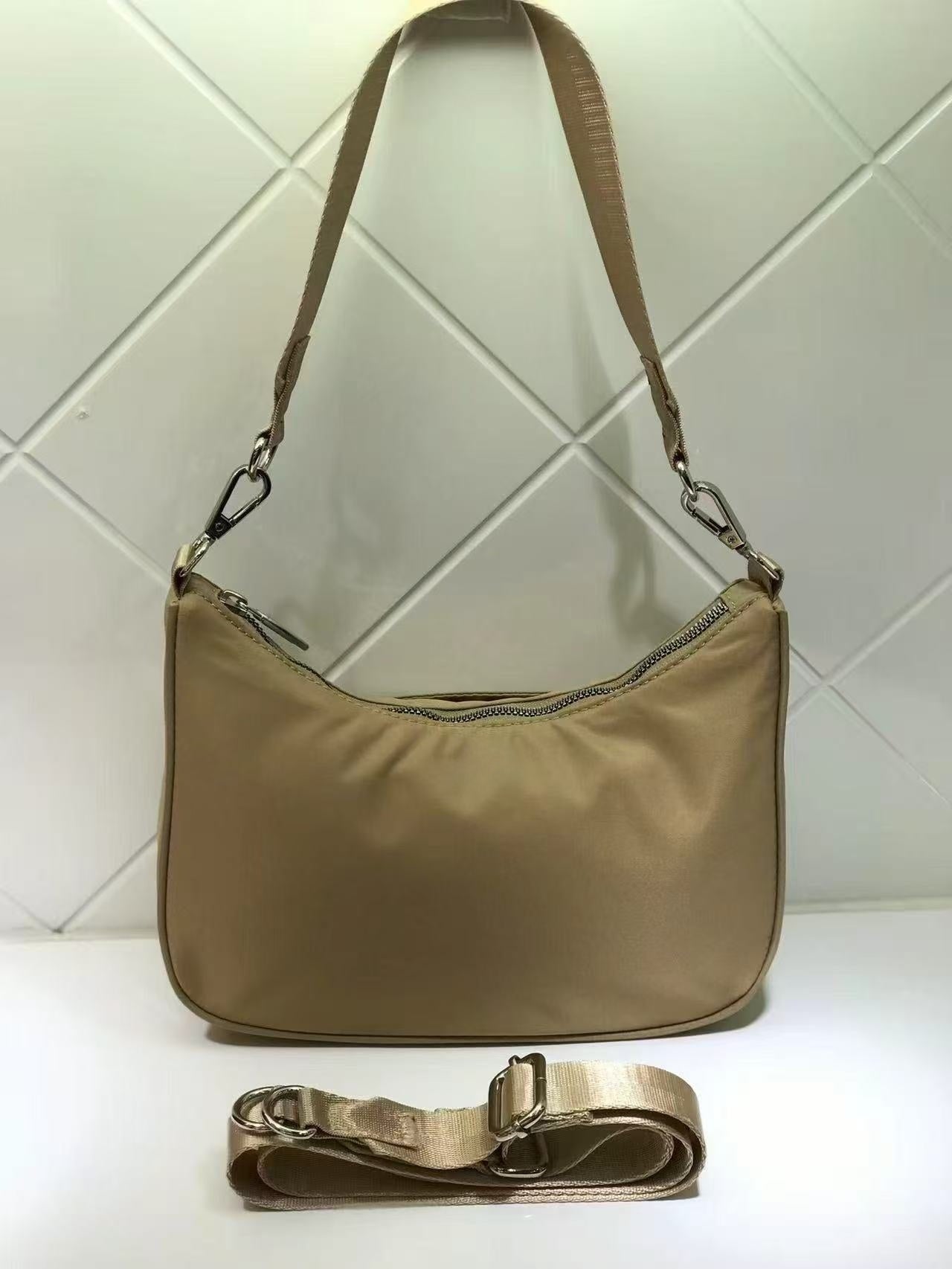 T588-892 Adjustable shoulder and armpit bag with diagonal cross for casual use