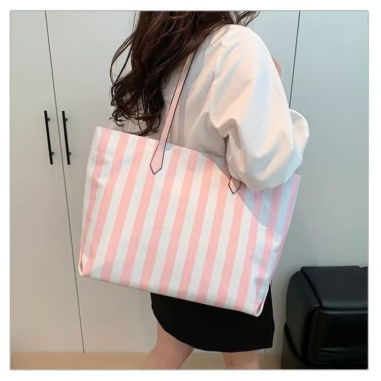 T588-1016     Underarm shoulder tote bag